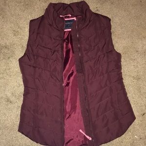 AÉROPOSTALE VEST WORN ONCE ❣️